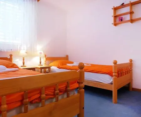 Clairette Apartament *